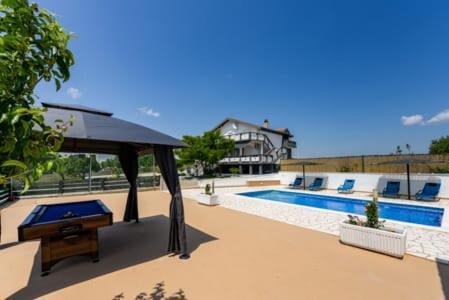 Villa Luka Donje Rastane Luaran gambar